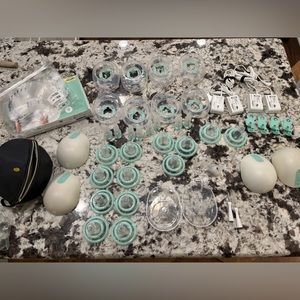 Willow breast pump huge lot + accessories + chargers